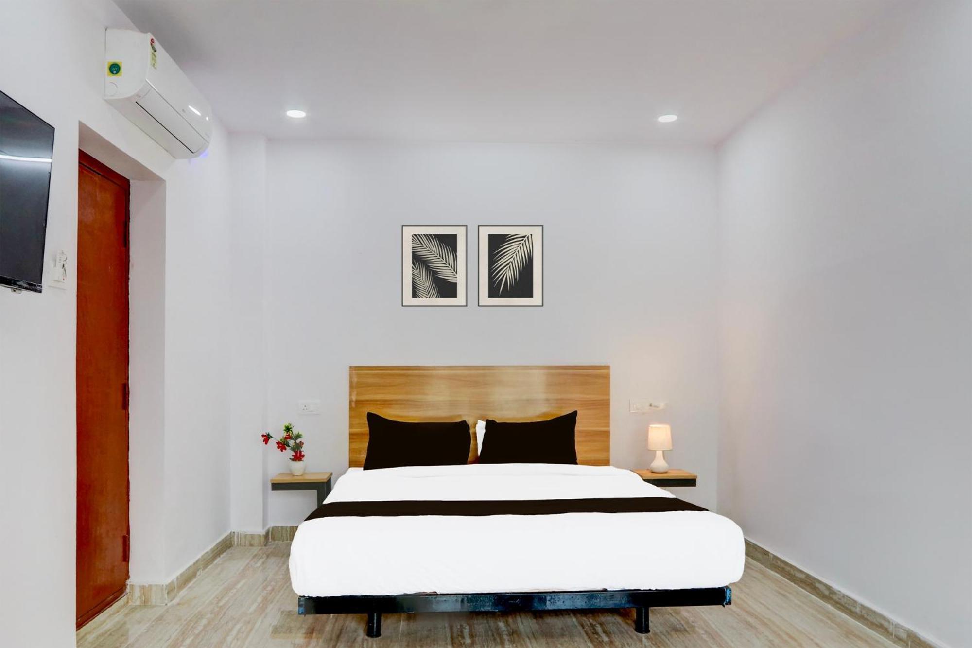 Hotel O Living Tree In Hyderabad Exterior photo