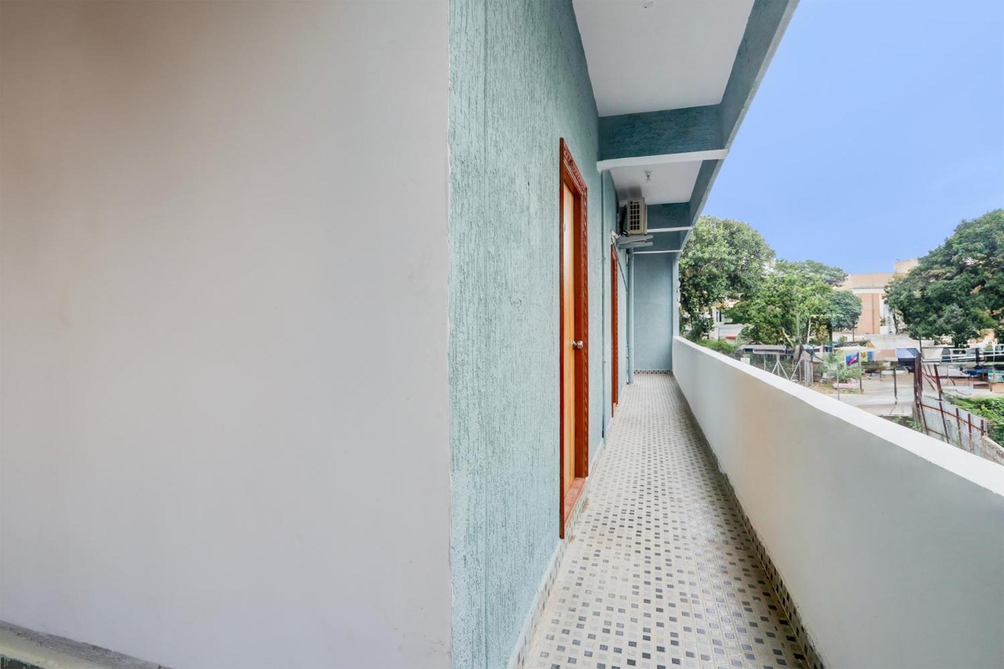 Hotel O Living Tree In Hyderabad Exterior photo